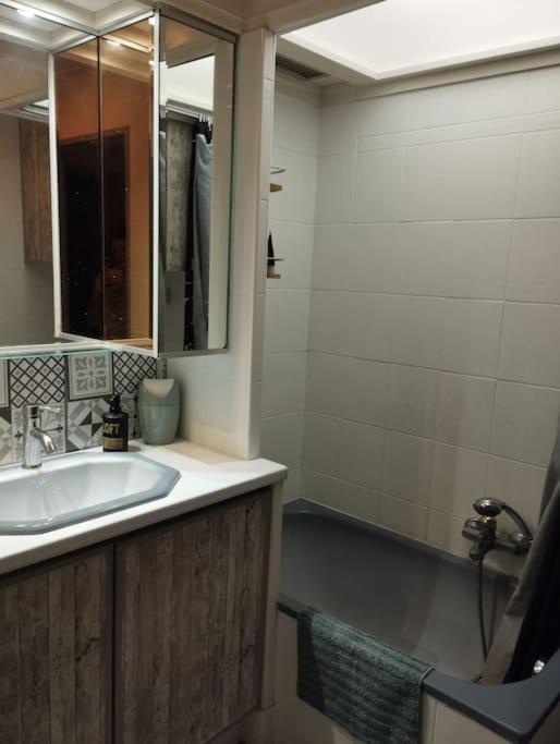 Charmant Appartement 3 Pieces Мандельє-ла-Напуль Екстер'єр фото